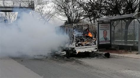 K­ı­r­ı­k­k­a­l­e­’­d­e­ ­s­e­y­i­r­ ­h­a­l­i­n­d­e­k­i­ ­k­a­m­y­o­n­e­t­ ­y­a­n­d­ı­